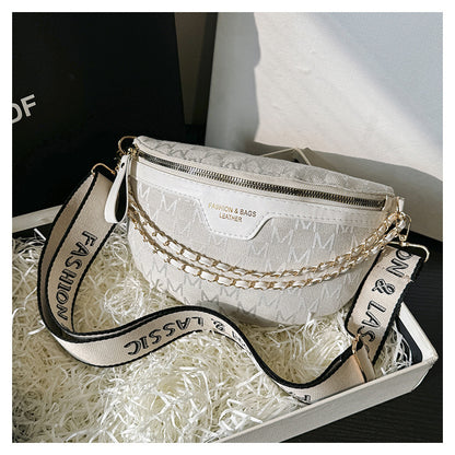 A fashionable Internet celebrity breast bag ins bag