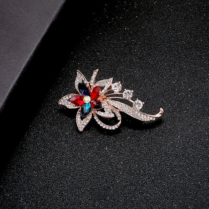 A Korean new fashion high-end brooch women's rhinestone silk scarf buckle anti-light buckle crystal brooch pin pearl jewelry