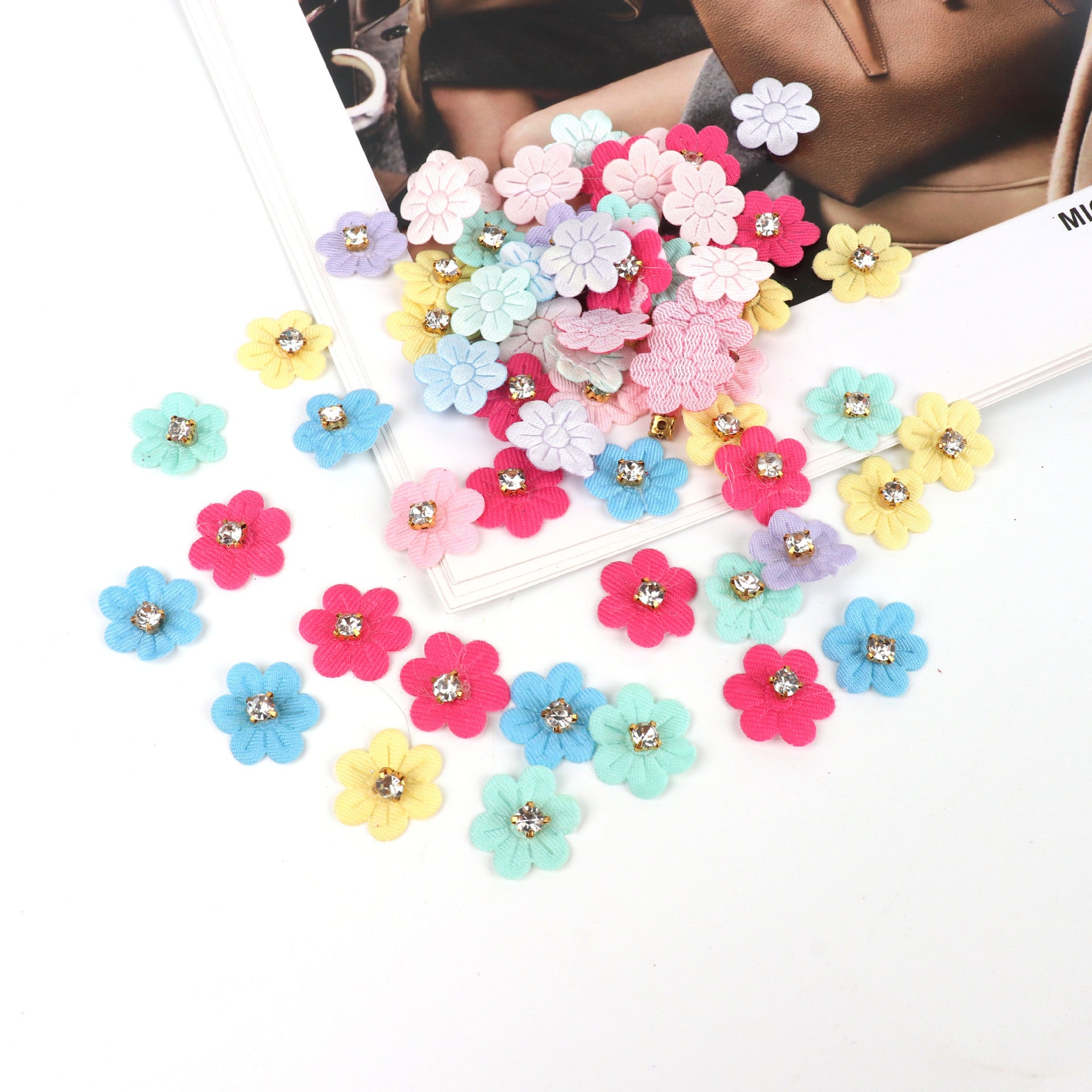 A DIY five-petaled small flower bright diamond clothing accessories, accessories headgear flower clothes decoration, small flower express sales Amazon - Mixbatch