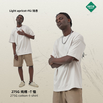 A loose multi-color short-sleeved solid color T-shirt