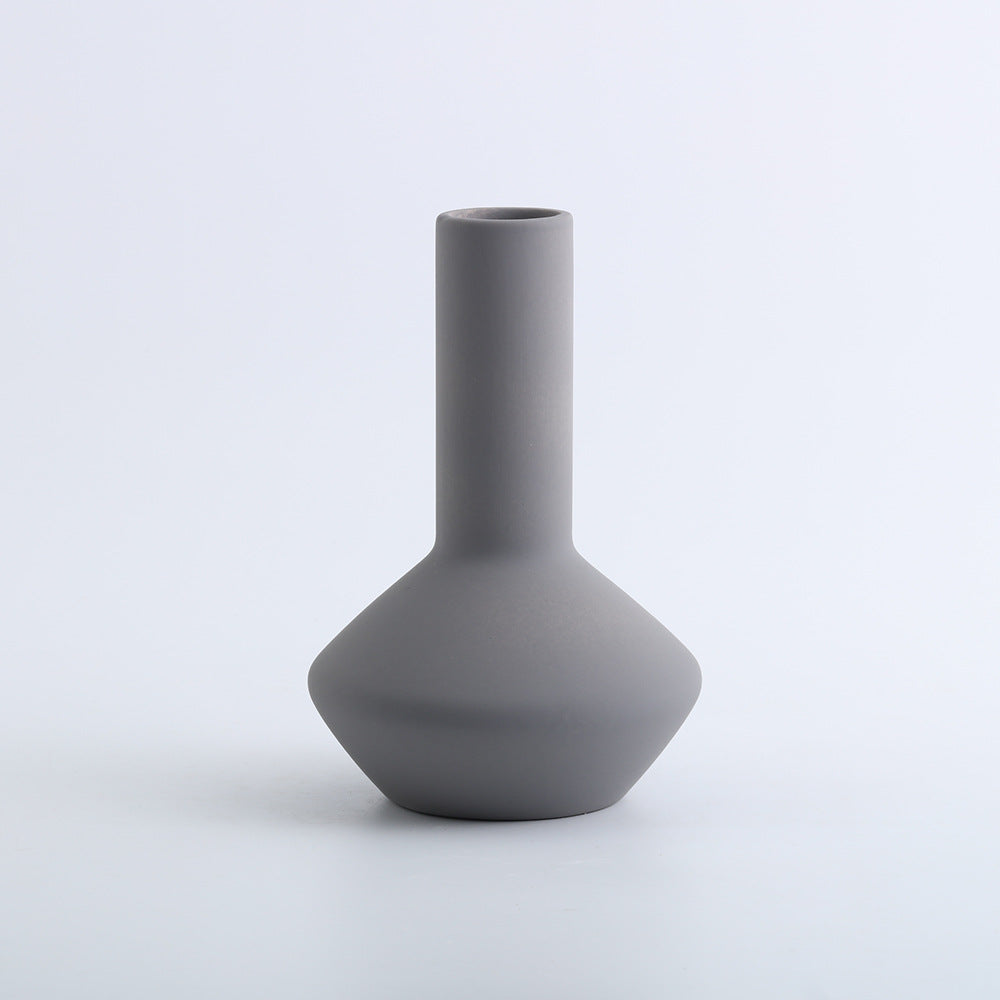 A ceramic vase decorative ornament