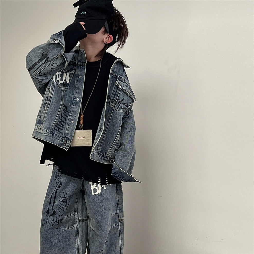 A Children's and teenagers' suit