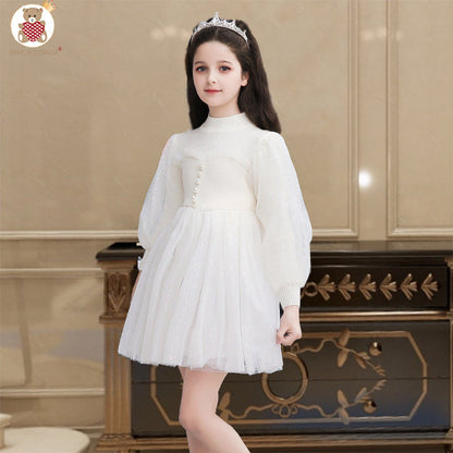 A Children's and teenagers' skirt