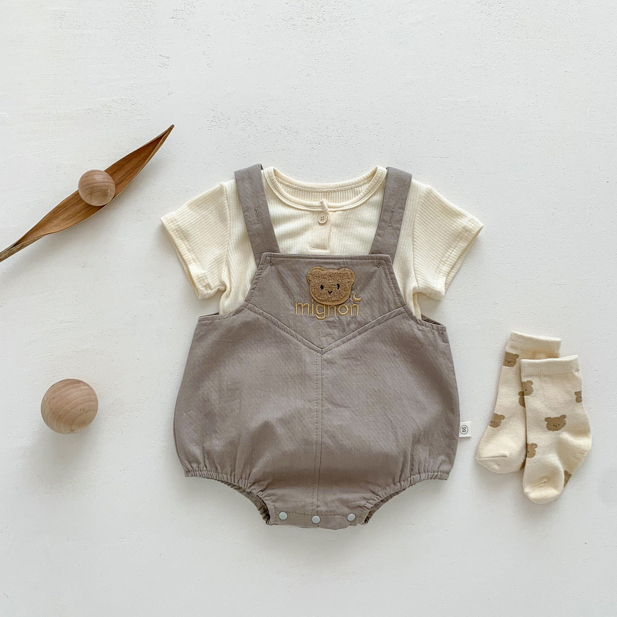 A 2024ins New Baby Bear Sweetheart Backband Pants Set Solid Color Short sleeved T-shirt Fashionable Boys and Girls Children's Clothing - Mixbatch