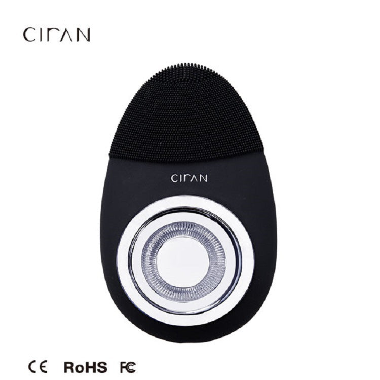 A silicone facial cleanser