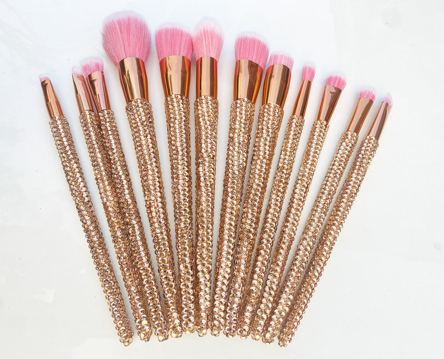 A 12 pcs full of diamond makeup brushes professional face and eye beauty kit, full of diamond Blingbling beauty - Mixbatch