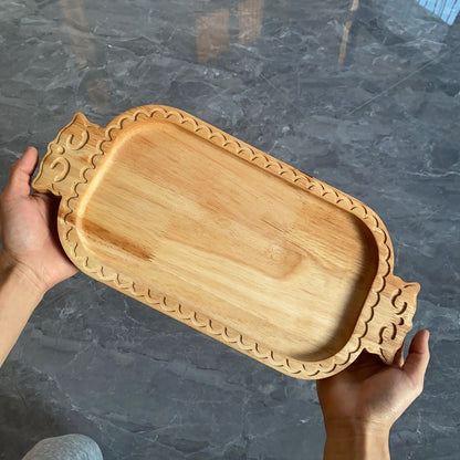 A Ethnic style characteristic pattern fruit plate solid wood carving