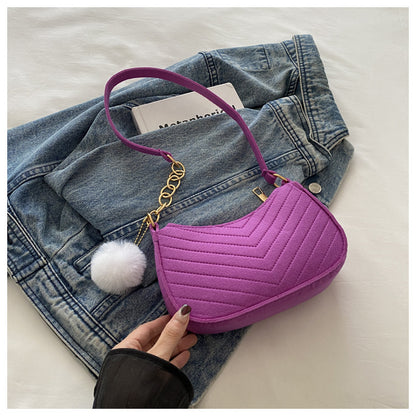 A summer new fresh felt armpit bag indentation fashion single shoulder foreign style small square bag