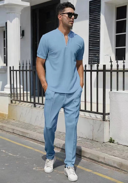 A solid color polo shirt sports suit