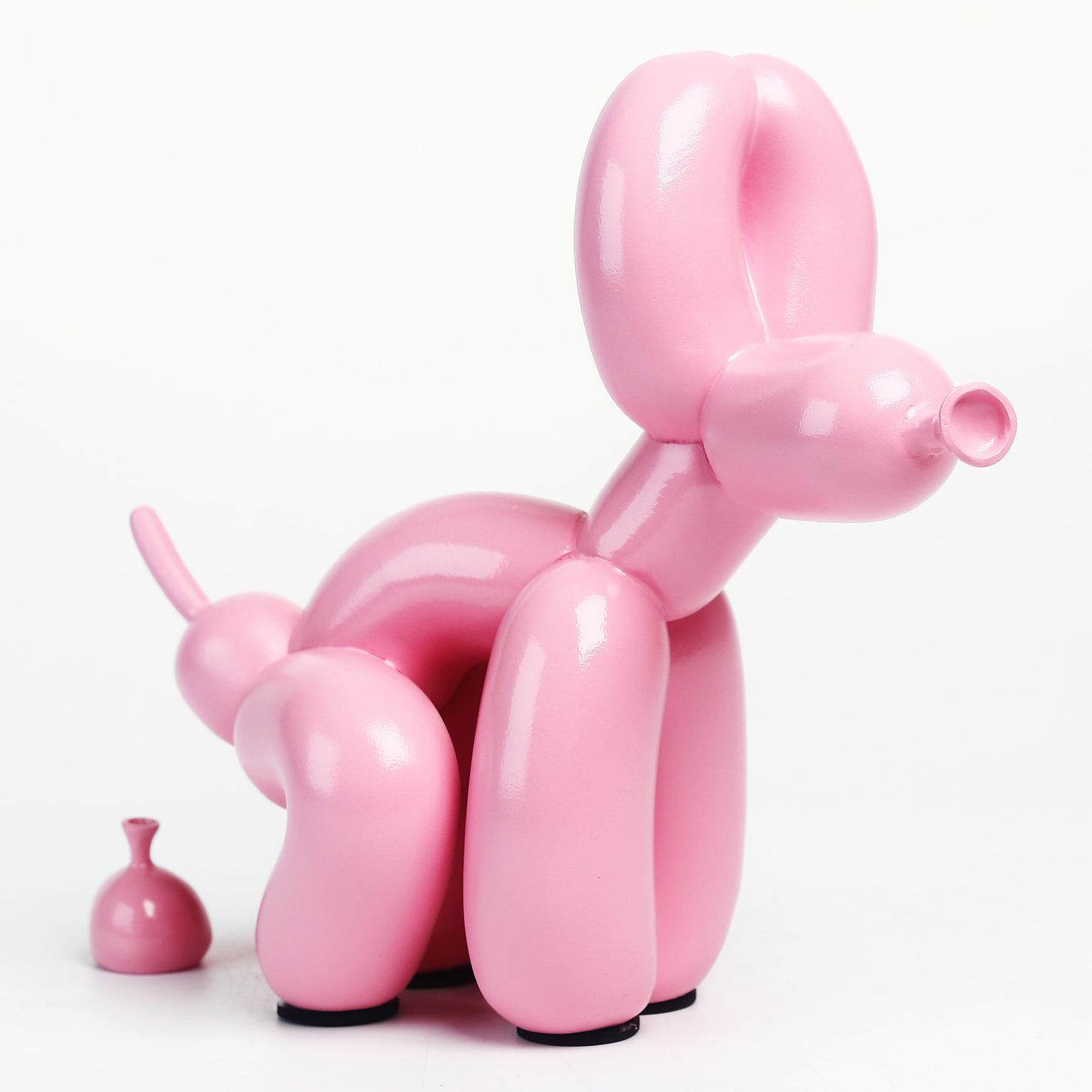 A balloon dog ornament