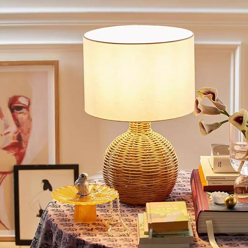 A wind bedside table lamp