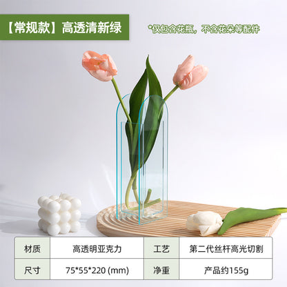 A acrylic vase ornament