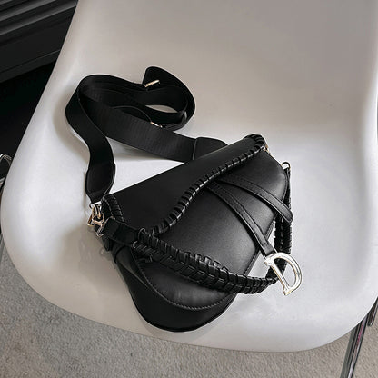 A new handbag bag women's shoulder handmade saddle bag underarm crossbody