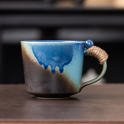 A ceramic cup creative mug