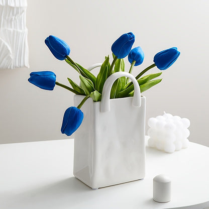 A resin vase