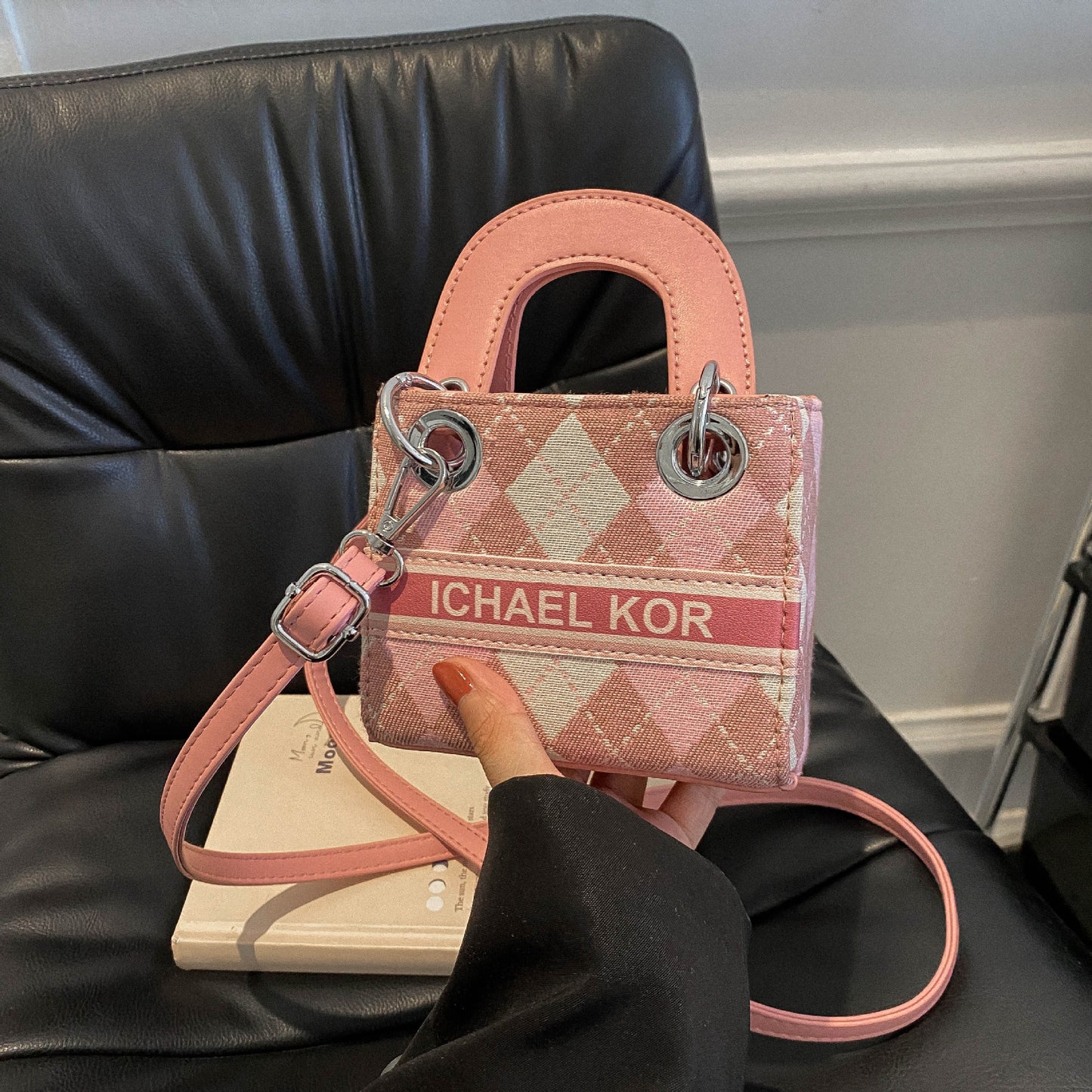 A new children's bag fashionable versatile diamond small bag - Mixbatch