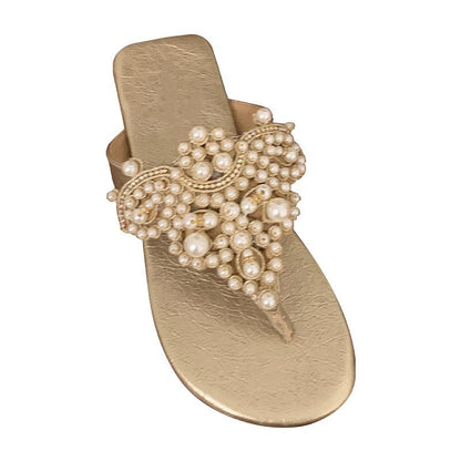 A summer slippers lady sandals beach shoes