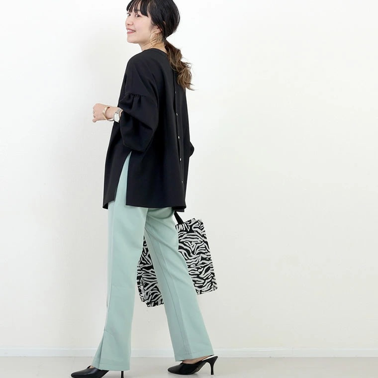 A crewneck long-sleeved top