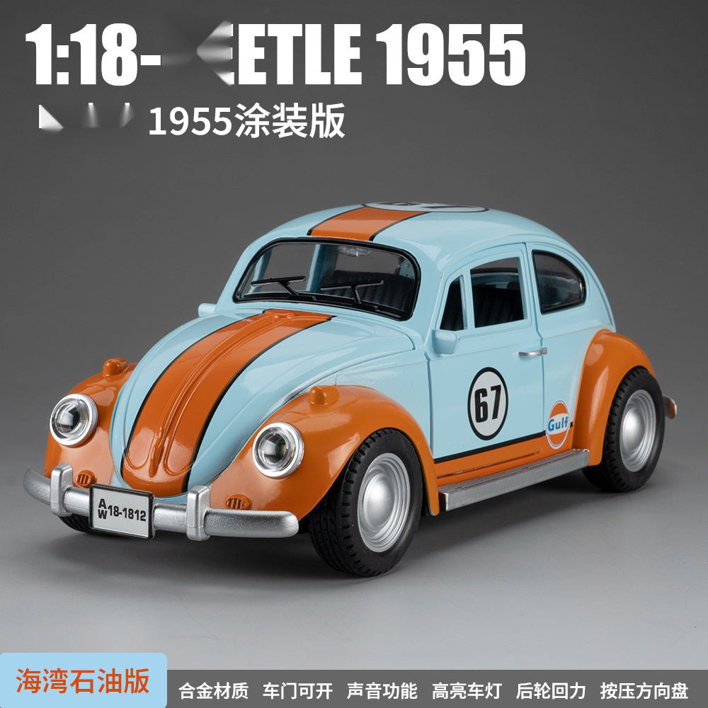 A 1:18 Alloy Metal Car Model Ornament