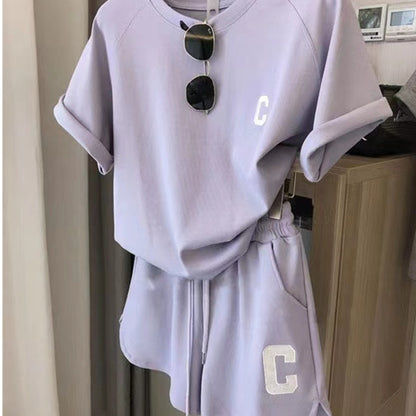 A women's summer set loose short-sleeved t-shirt casual shorts sports printing letter casual two-piece set
