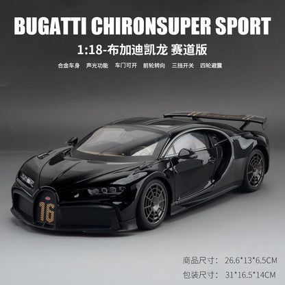 A 1:18 Alloy Metal Car Model Ornament