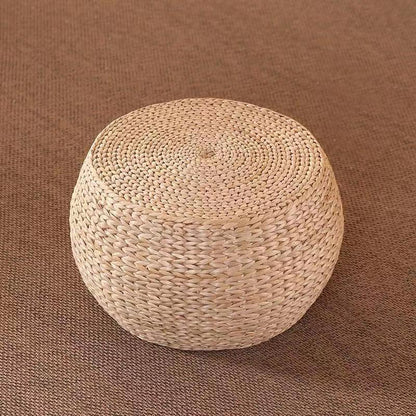 كرسي من القش 