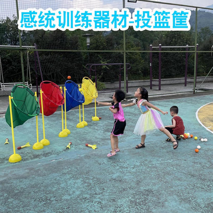A pitching/throwing training equipment for students