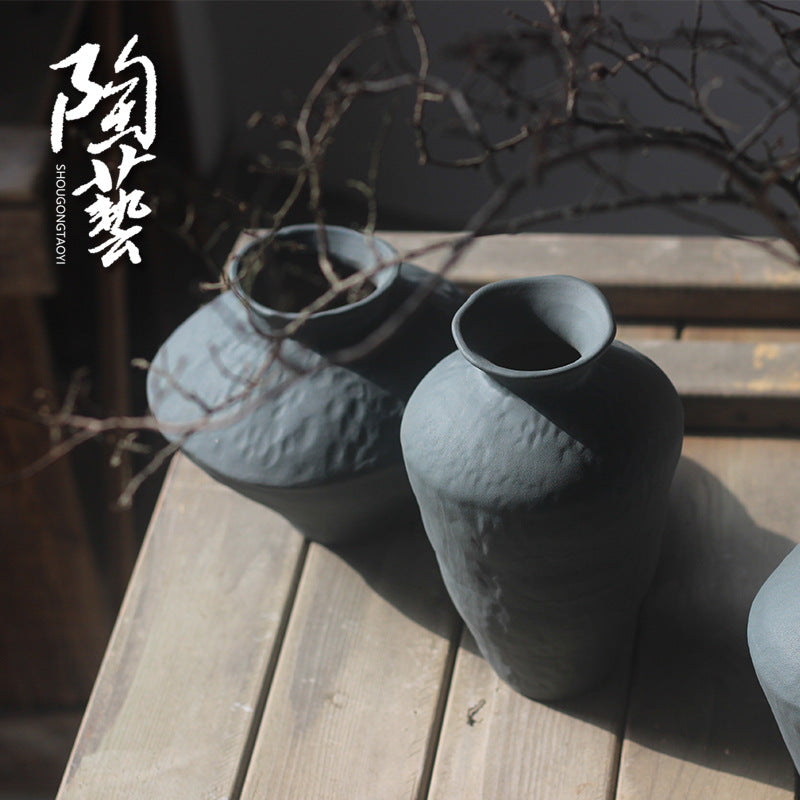 A retro Zen vase ceramic art advanced sense wabi-sabi wind Japanese coarse pottery living room flower arrangement B & B niche ornament
