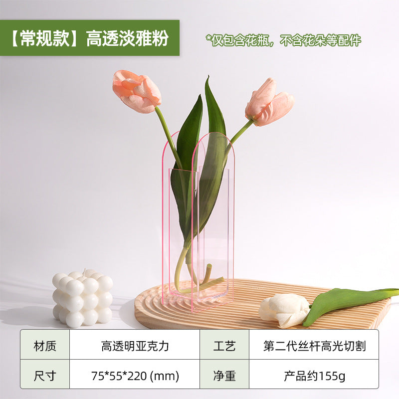 A acrylic vase ornament