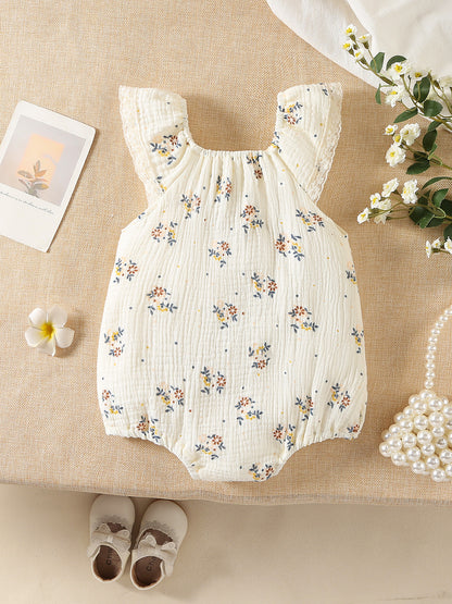A baby summer Romper sweet floral suspender baby girl sleeveless fart coat cute triangle climbing suit free hat