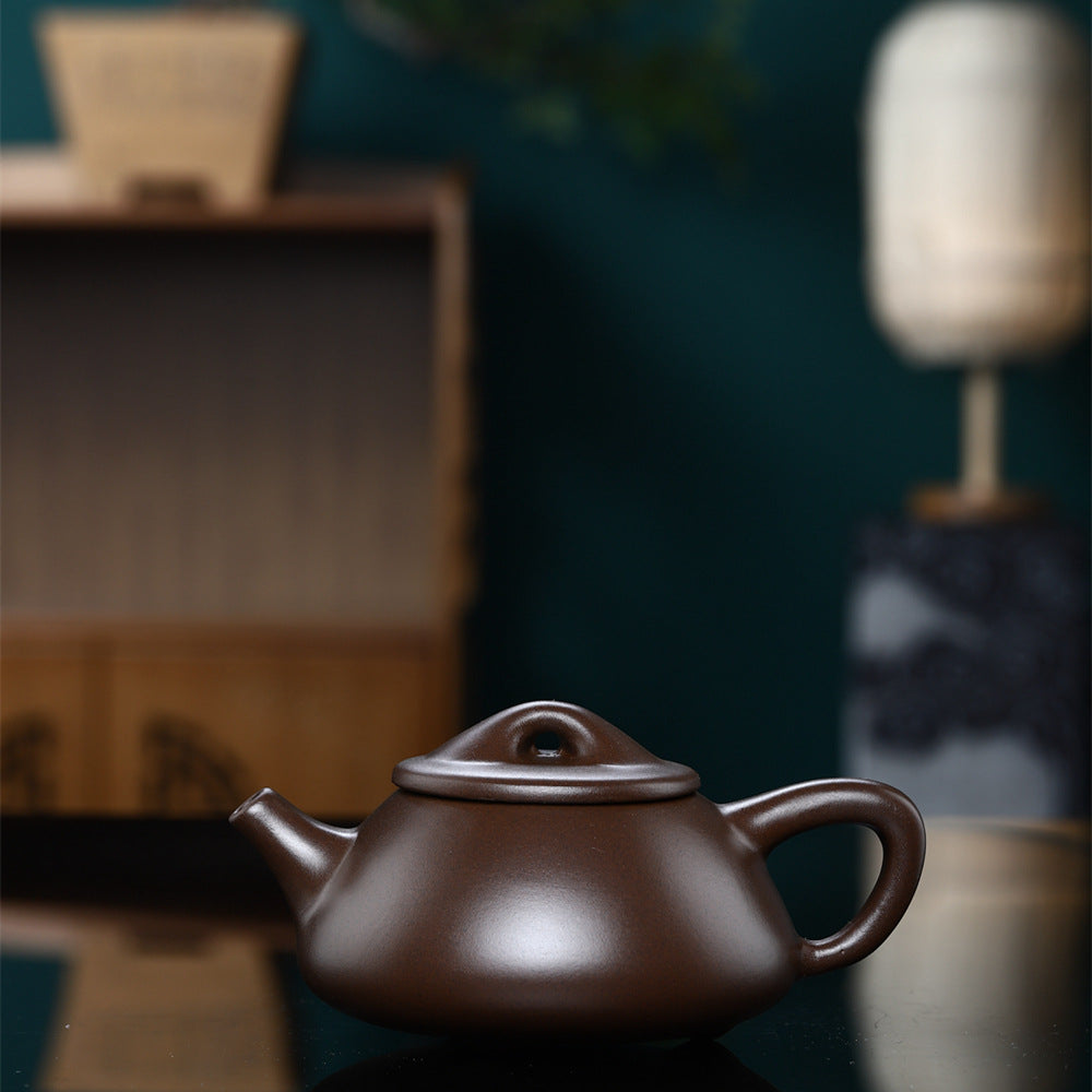 A Purple clay purple clay pot teapot tea set