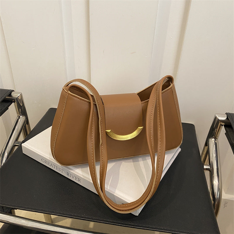A new high-end fashion versatile women's spring and summer niche design shoulder armpit bag