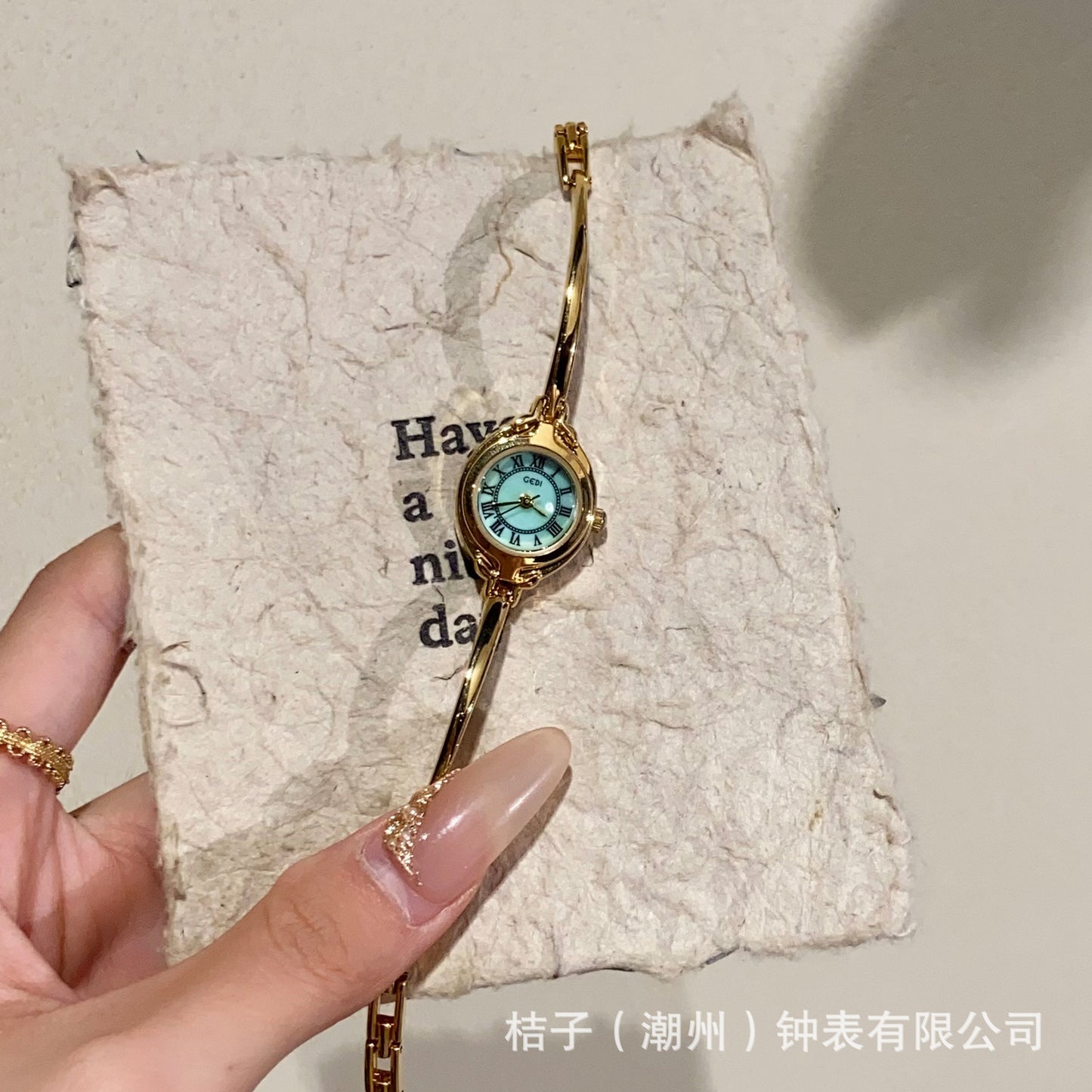 A Goldie watch women's light luxury niche women's small bracelet student small dial literature and art