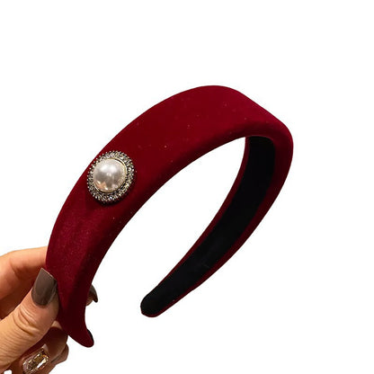 A new autumn and winter red velvet headband retro female Internet celebrity pressure hair wide edge high skull top hair accessories simple temperament headband