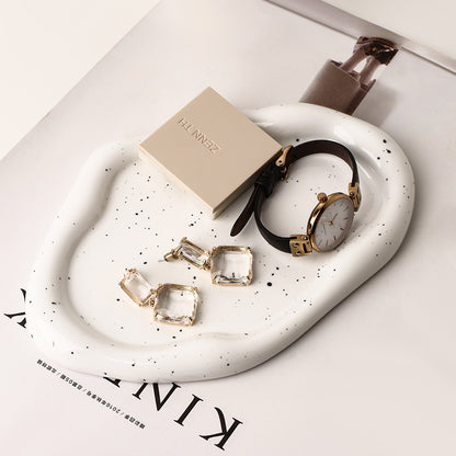 A Creative light luxury decorative tray Ceramic storage tray Fruit snack tray Coffee table jewelry tray Cross-border hot mining
