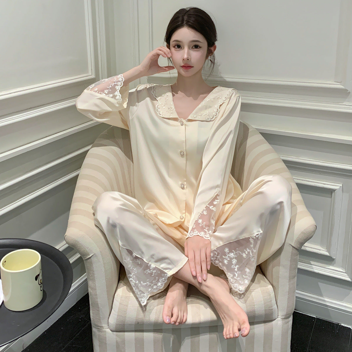 A Ice and snow pajamas women's French lapel lace cardigan long-sleeved trousers set summer spring and autumn loungewear