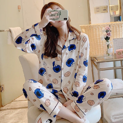 A ladies pajamas