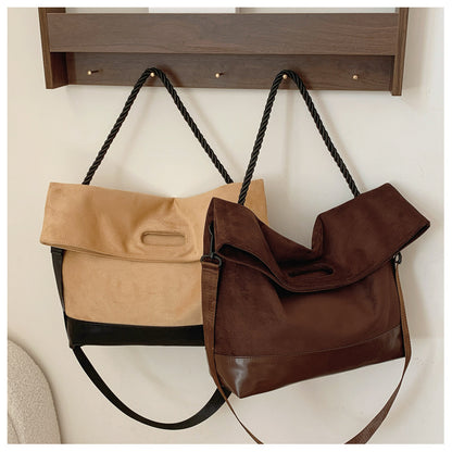 A shoulder bag large capacity messenger bag