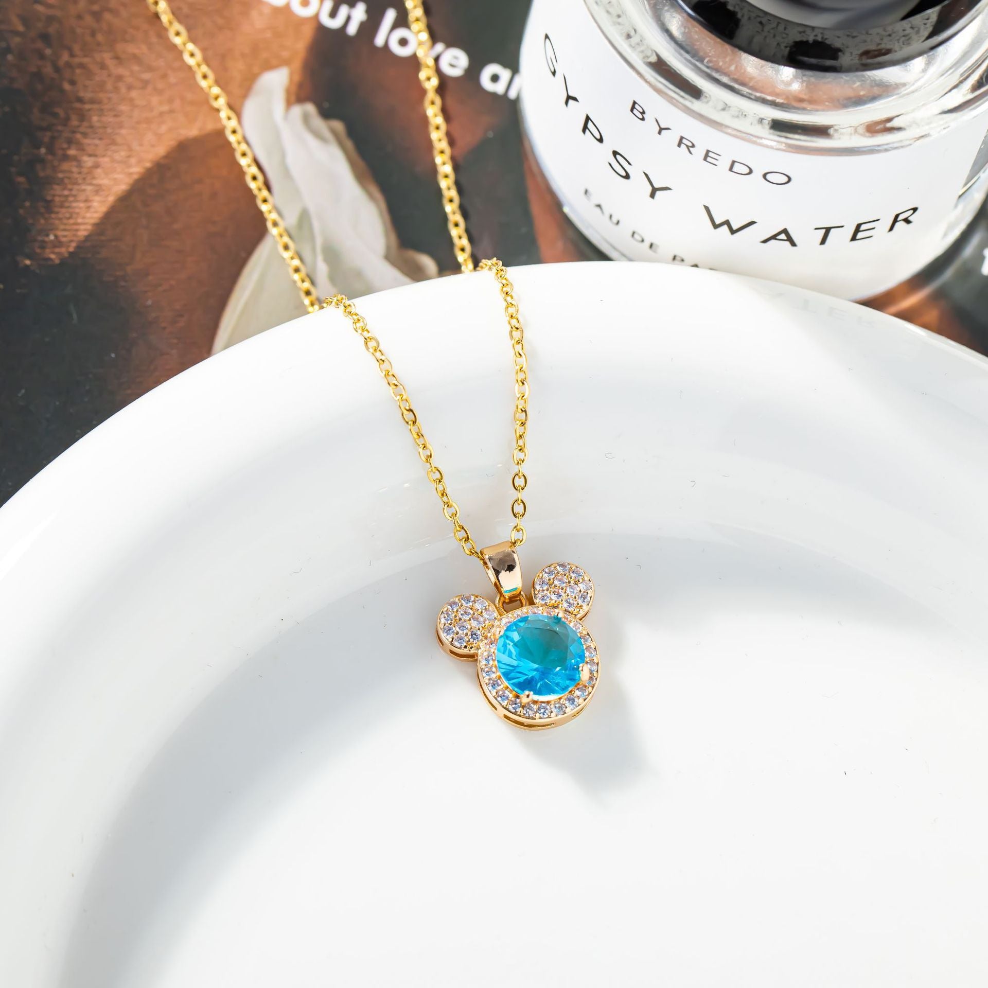 A titanium steel necklace female full diamond cute Mickey head crystal ins collarbone chain Internet celebrity live broadcast light luxury exquisite necklace new - Mixbatch