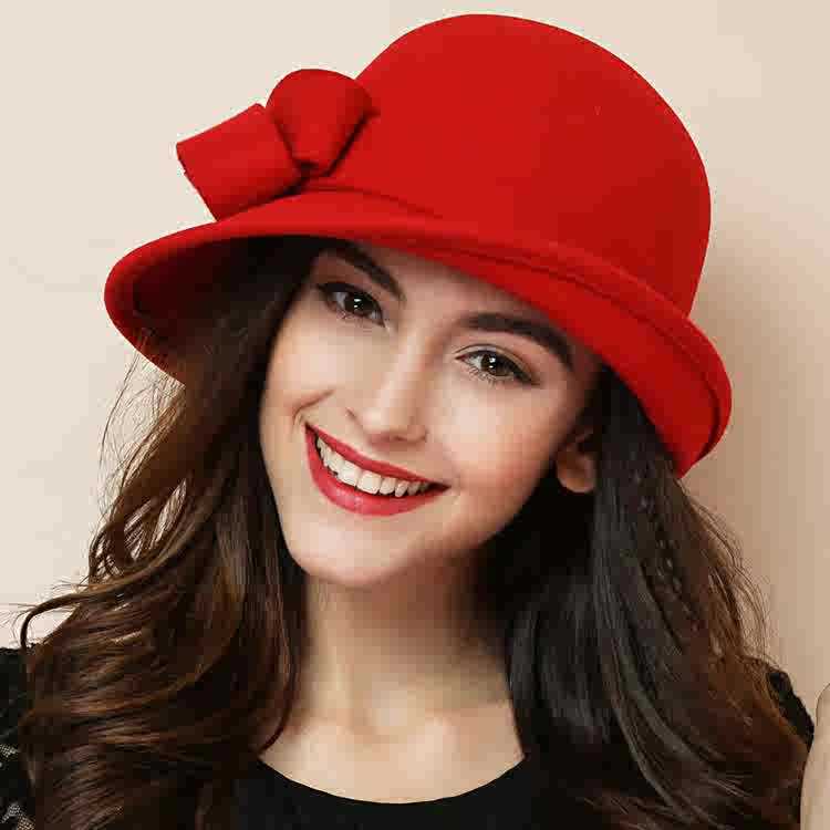 A lady's hat