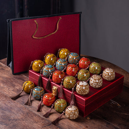 A ceramic tea jar gift box set