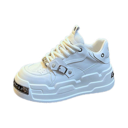 A thick-soled heightening casual shoes
