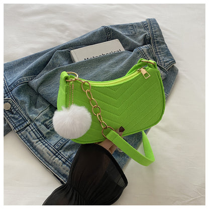 A summer new fresh felt armpit bag indentation fashion single shoulder foreign style small square bag