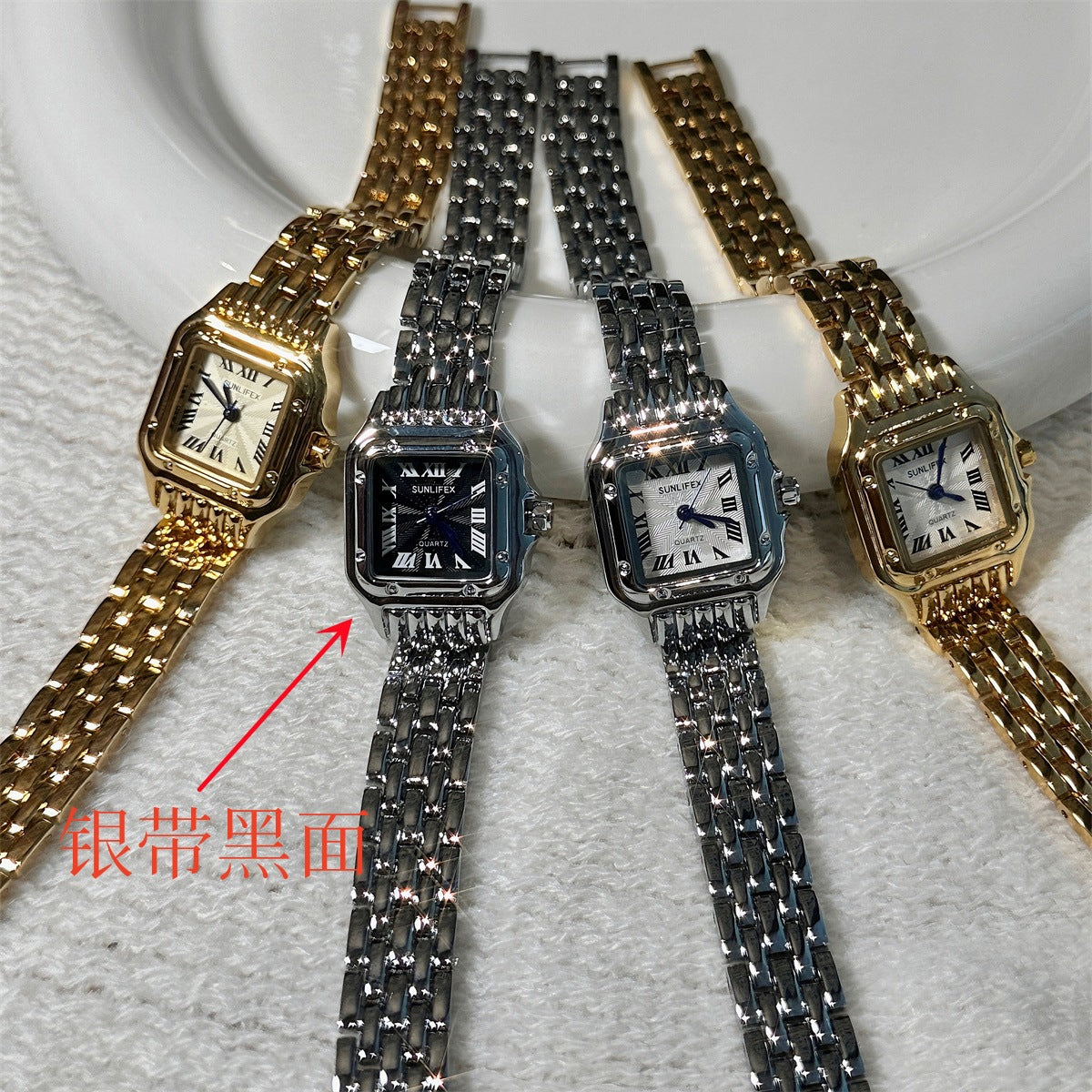 A SUNLIFEX medieval small square chain watch women's fashion niche Roman scale literary light luxury quartz watch
