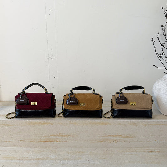 A shoulder bag handbag