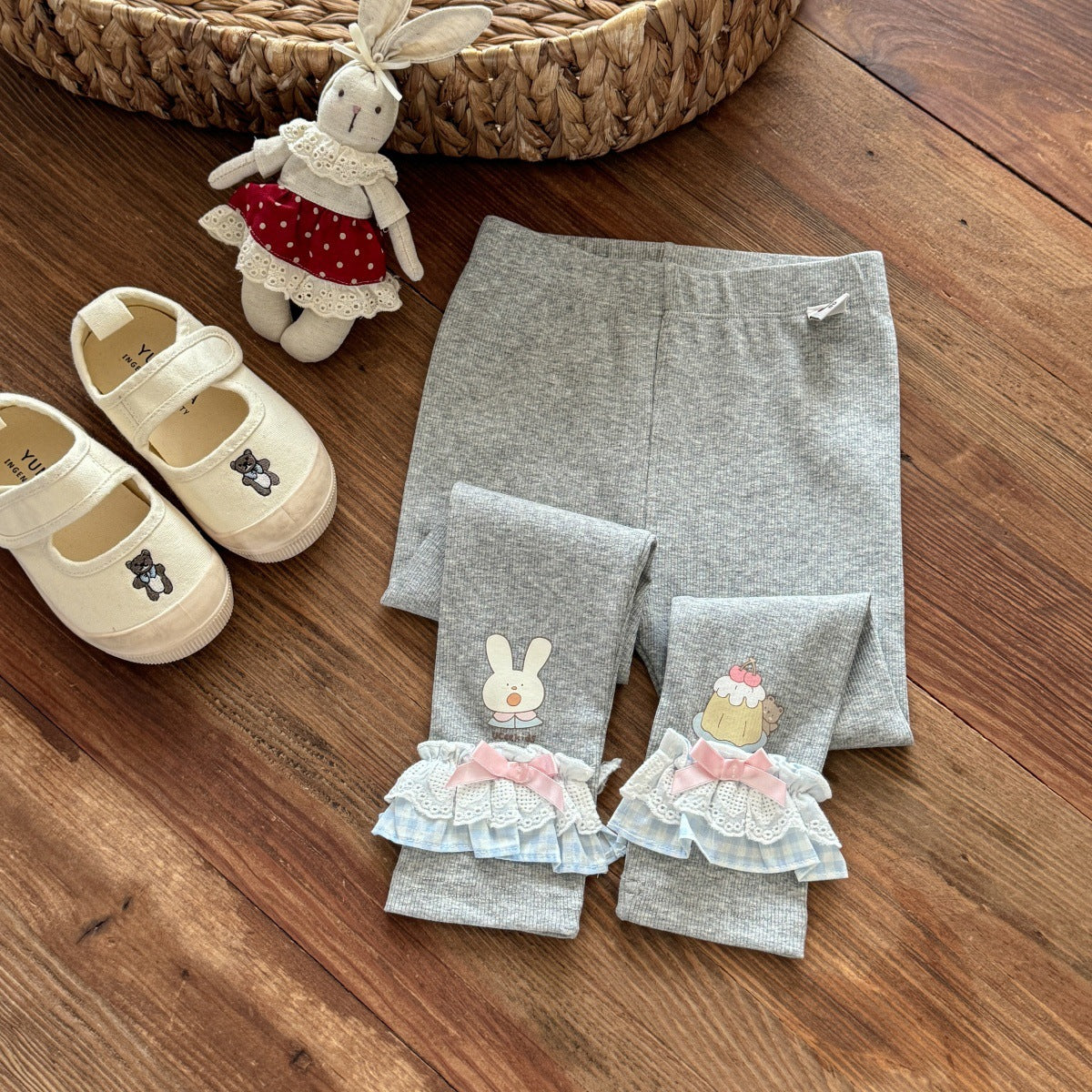 A Children's leggings
