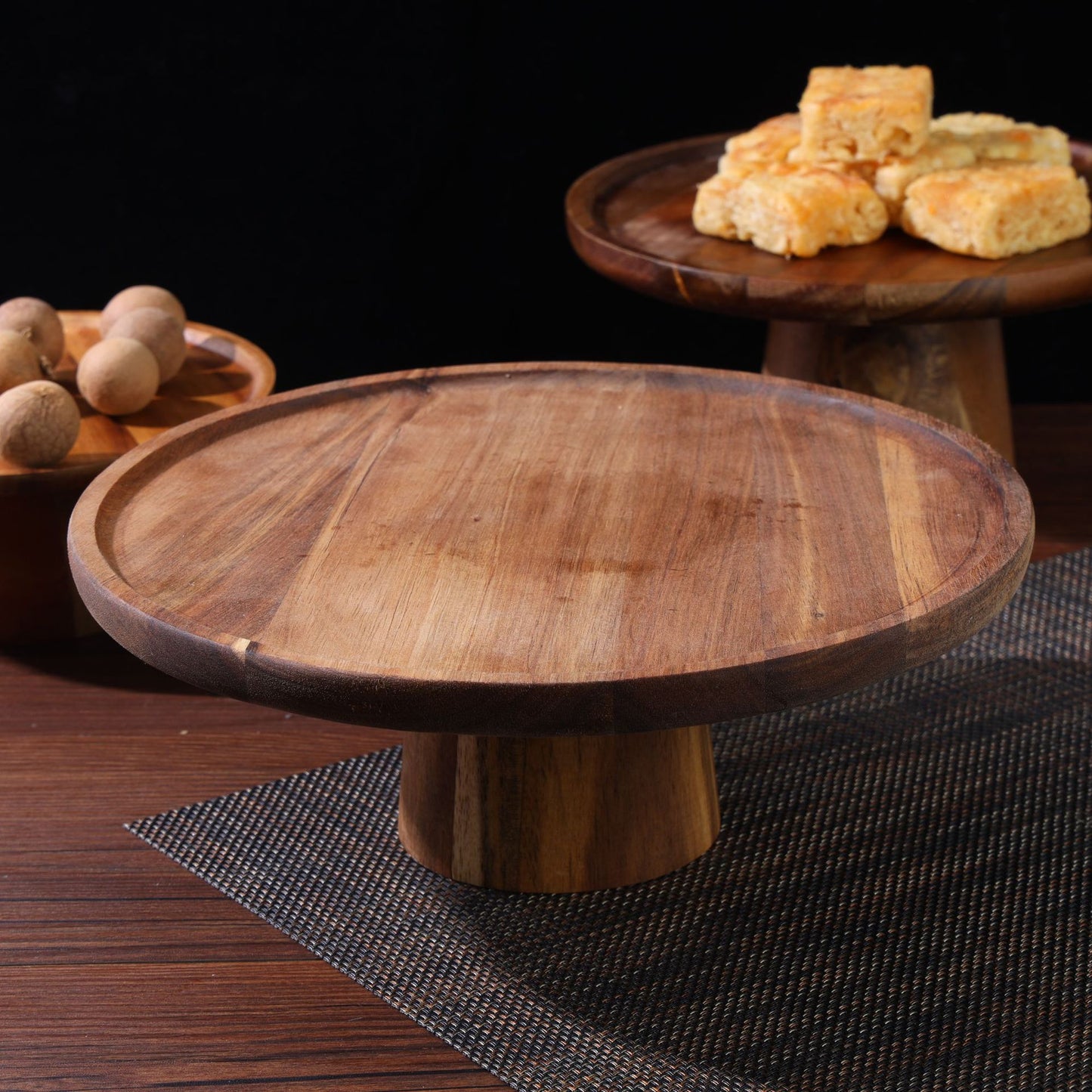 A Acacia wood tall cake display tray photo rack fruit plate snack cake plate dessert rack