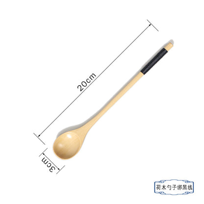 ملعقة من الخشب الصلب 