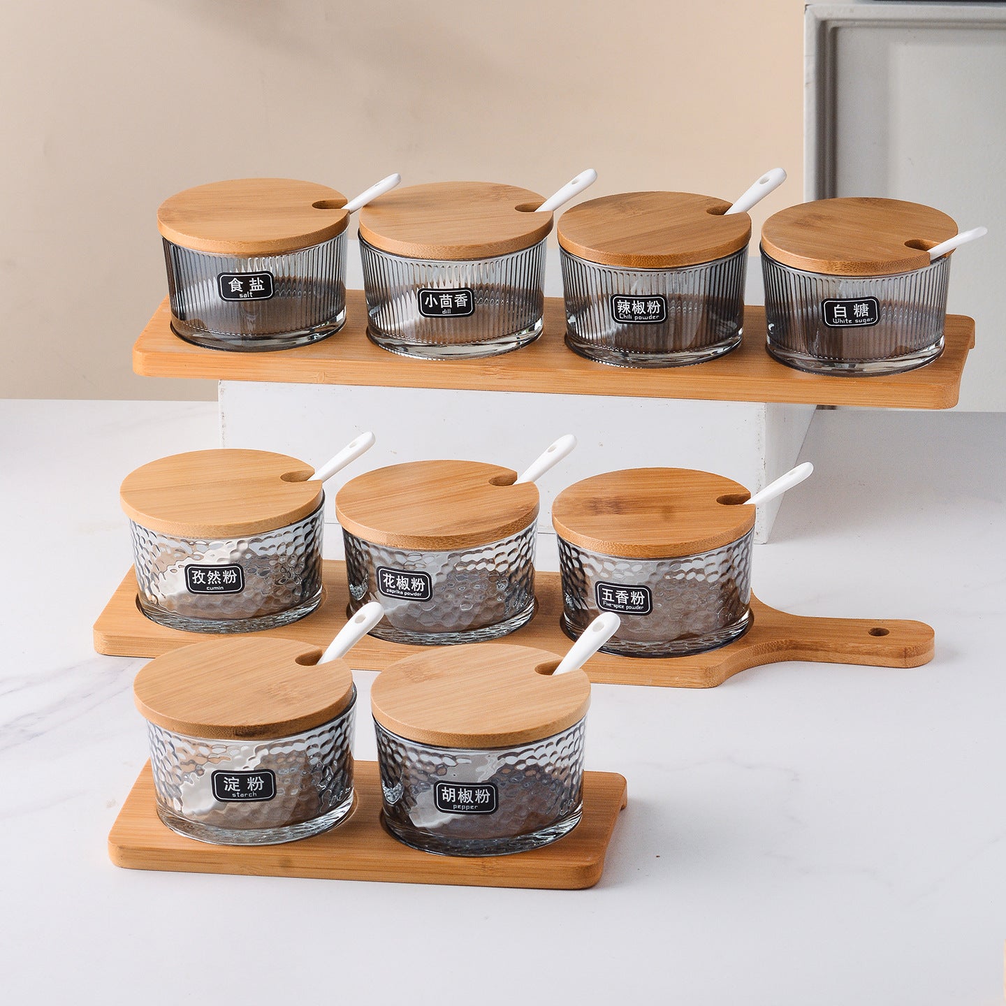 A kitchen seasoning box bamboo cover glass jar