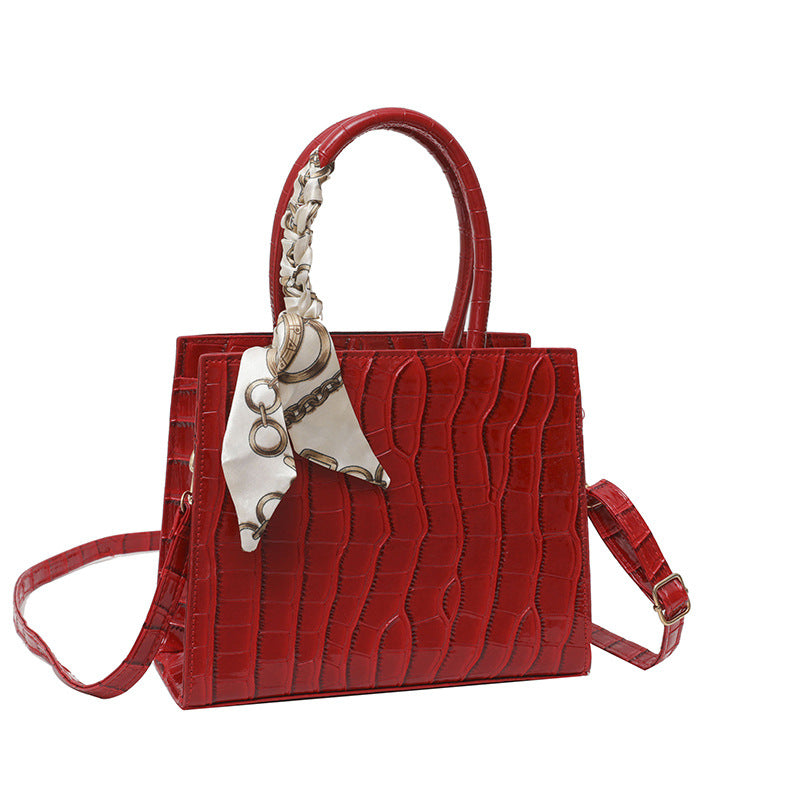 A stone pattern handheld women's bag trendy new lacquered small square bag fashionable and casual simple foreign style shoulder messenger bag
